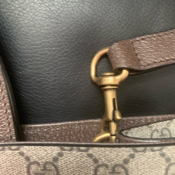 🔶🔶🔶100% Authentic Gucci Beige Supreme Tiger Patch Paramour Tote Crossbody - Picture 3 of 6